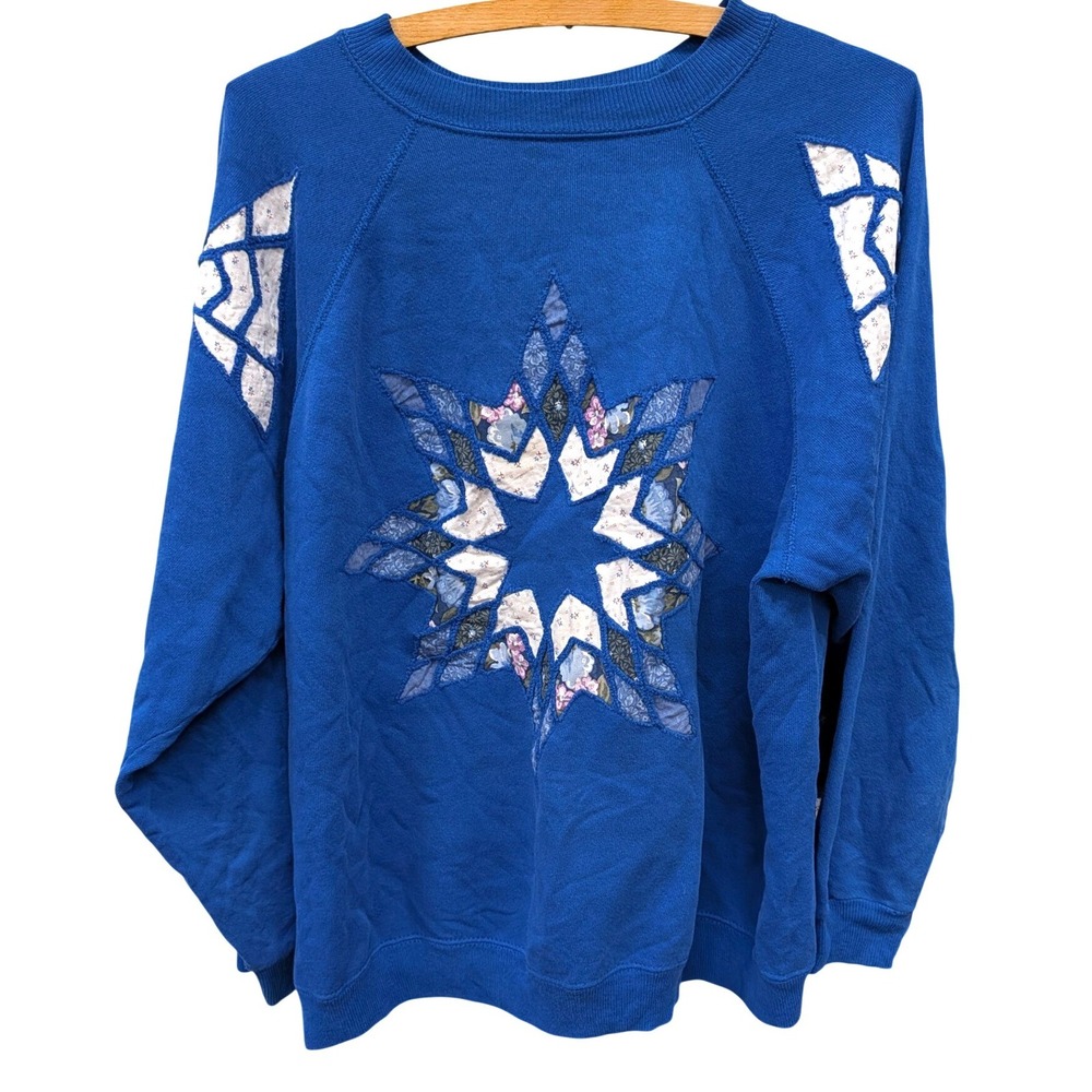 Vintage Quilted Patchwork Starburst Sweatshirt Blue Floral Cottagecore- L